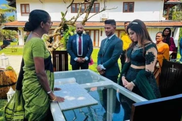 ஒரே நாளில் நிச்சயதார்த்தம் செய்துக்கொண்ட இலங்கை கிரிக்கெட் வீரர்கள்