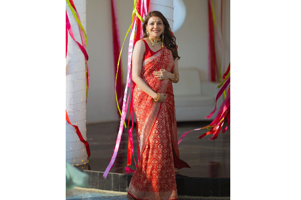 கர்ப்பமாக இருக்கும் நடிகை காஜல் அகர்வாலின் லேட்டஸ்ட் போட்டோஷூட்.. எவ்வளவு அழகாக இருக்கிறார் பாருங்க | Kajal Aggarwal Latest Pregnency Photoshoot