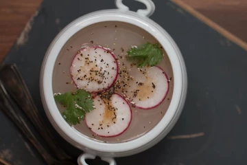 மலச்சிக்கல் பிரச்சனையால் பெரும் அவதியா? இதை போக்கும் அற்புத முள்ளங்கி சூப்! எப்படி தயாரிப்பது ?