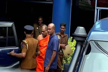 கலகொட அத்தே ஞானசார தேரர் கொழும்பு நீதவான் நீதிமன்றத்தில் முன்னிலை