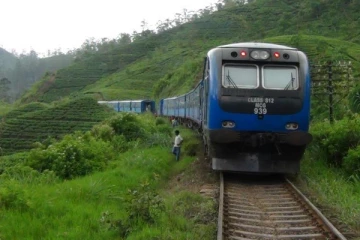 மலையக தொடருந்து சேவையில் ஏற்பட்டுள்ள பாதிப்பு