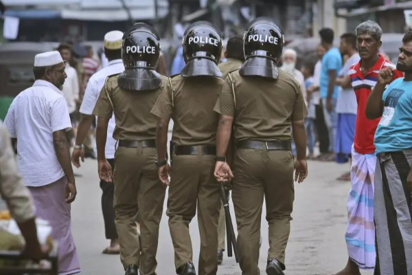 யாழில் துப்பாக்கியால் சுடுவதாக மிரட்டி விவசாயிகளின் காணியை அடாத்தாக பிடித்த நபர் | Sri Lanka Farmers Speech