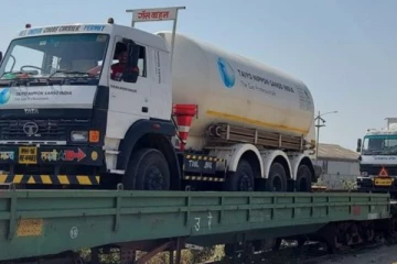 தமிழகம் வந்தடைந்த 12வது ஆக்சிஜன் ரயில்..!