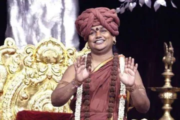 கைலாசாவில் இது இருக்கு.. கொரோனா 3வது அலையில் தப்பிக்க.. நித்தியானந்தாவின் அடுத்த வீடியோ!