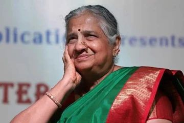 இந்த தப்பை செய்யாதீங்க - சுதா மூர்த்திக்கு தமிழக பூசாரி அட்வைஸ்!