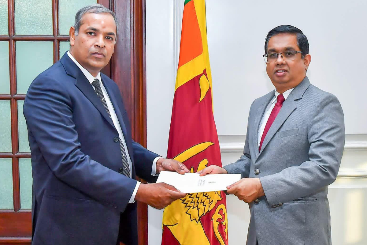 கிழக்கு மாகாண பிரதம செயலாளராக குமாரசிங்கம் குணநாதன் நியமனம்! | New Chief Secretary Of The Eastern Province கிழக்கு மாகாண பிரதம செயலாளராக குமாரசிங்கம் குணநாதன் நியமனம்! | New Chief Secretary Of The Eastern Province
