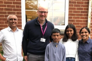 பிரித்தானியாவில் கல்வியில் சாதித்துக்காட்டியுள்ள இலங்கைப் பெண்