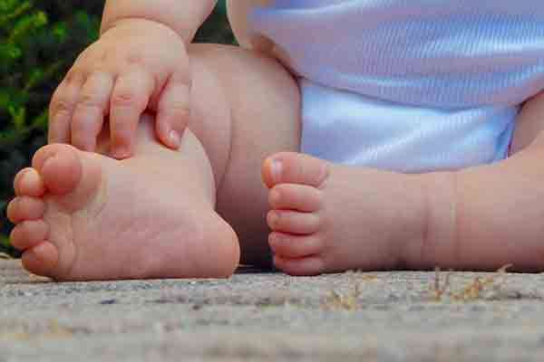 குளத்தில் விழுந்து 2 வயது குழந்தை பலி | Ampara 2Year Old Child Dies Falling Into Pond
