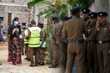 தாயை கொடுமைப்படுத்திய மகனை கொலை செய்த தந்தை