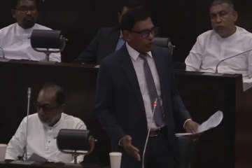 කන්නේ නැතුව උපවාස කරන්නේ ඇත්තටම ගෝඨාභය නිසා.. ලංකාවම රවට්ටන සුරේෂ් සලේගේ බොරුව ආරක්ෂක ඇමති රටටම එළි කරයි