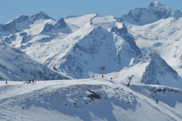 இனி பனிச்சறுக்கு விளையாட்டு கிடையாது: பிரெஞ்சு ரிசார்ட் ஒன்று அறிவிப்பு