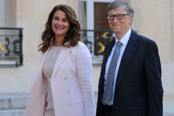 உலகின் டாப் 10 கோடீஸ்வரர்; பில் கேட்ஸ் வீழ்ச்சிக்கு காரணமான பெண்; எச்சரித்த  நிறுவனம்! | Woman Who Caused The Fall Of Bill Gates