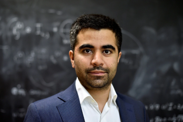 பிரித்தானியாவை விட்டு வெளியேறும் இந்திய வம்சாவளி செல்வந்தர்கள் | Pios Among The Wealthy Fleeing Uk For Lower Tax