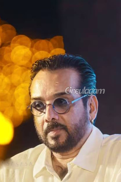 காதல் தேசம் பட புகழ் நடிகர் வினீத்தை நியாபகம் இருக்கா... இப்போது எப்படி உள்ளார் பாருங்க | Kadhal Desam Movie Actor Vineeth Latest Photo காதல் தேசம் பட புகழ் நடிகர் வினீத்தை நியாபகம் இருக்கா... இப்போது எப்படி உள்ளார் பாருங்க | Kadhal Desam Movie Actor Vineeth Latest Photo