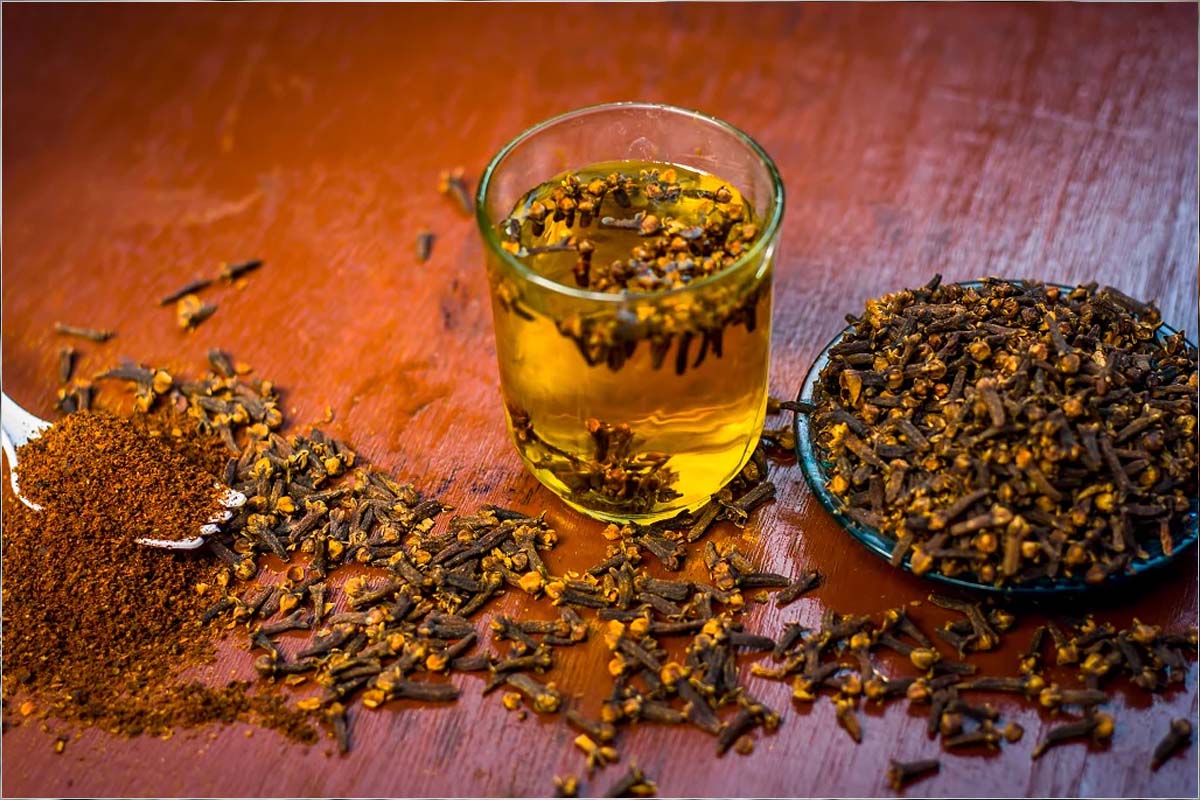கோடைக்காலத்தில் கிராம்பு உட்கொண்டால் பிரச்சனை ஏற்படுமா? | Benefits Of Eating Cloves During Summer கோடைக்காலத்தில் கிராம்பு உட்கொண்டால் பிரச்சனை ஏற்படுமா? | Benefits Of Eating Cloves During Summer