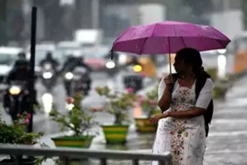 வெளுத்து கட்டிய மழை; இன்னைக்கு எப்படி இருக்கும்? குடையை மறக்காதீங்க!