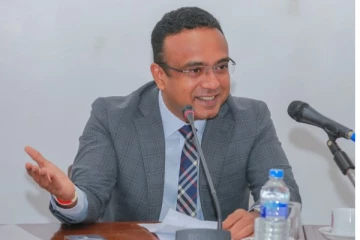 යෝජිත රැකියා පනතේ පළමු කෙටුම්පත ගැන ඇමතිගෙන් දැනුම්දීමක්