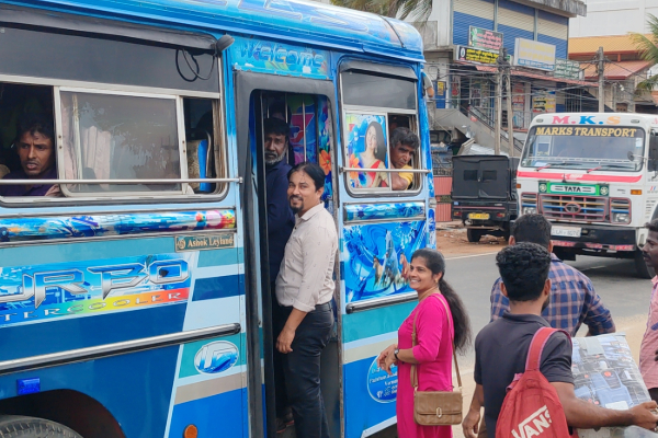வவுனியாவிலும் அரச பேருந்து சேவைகள் முடக்கம்! | Government Bus Services Suspended In Vavuniya
