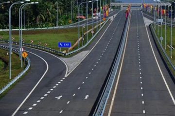 அதிவேக நெடுஞ்சாலைகளில் நடக்கும் விபத்துக்களை குறைப்பதற்கு புதிய திட்டம்!