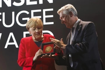 ஐ நா அகதிகள் அமைப்பின் உயரிய விருது பெற்ற ஜேர்மன் முன்னாள் சேன்சலர்: விருதுக்கு தகுதியானவர் என்பதை மீண்டும் நிரூபித்தார்!