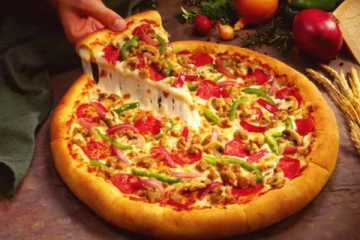 பீட்சா மட்டும் சாப்பிட்டு குறைத்த அதிசய நபர்! உடல் எடையைக் குறைக்க நினைப்பவர்களுக்கு சூப்பரான செய்தி