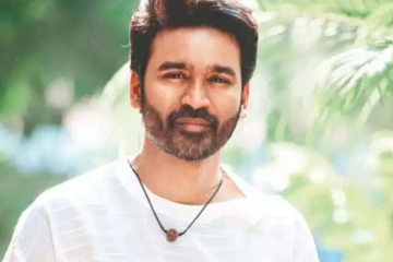 பள்ளி நண்பர்களுடன் நடிகர் தனுஷ்... வைரலாகும் புகைப்படம்