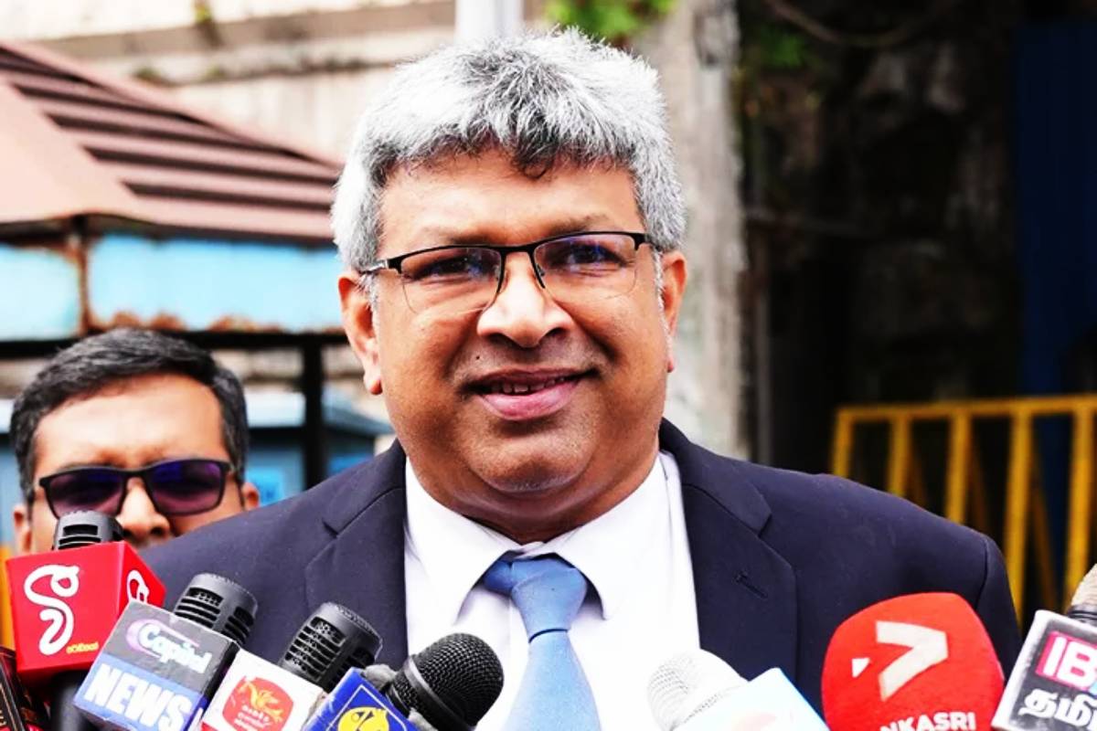 நீதி அமைச்சருக்கு ஆதரவாக மொரட்டுவையில் பிரமாண்டமான பதாகைகள்! | Banners Congratulate Justice Min Harshana