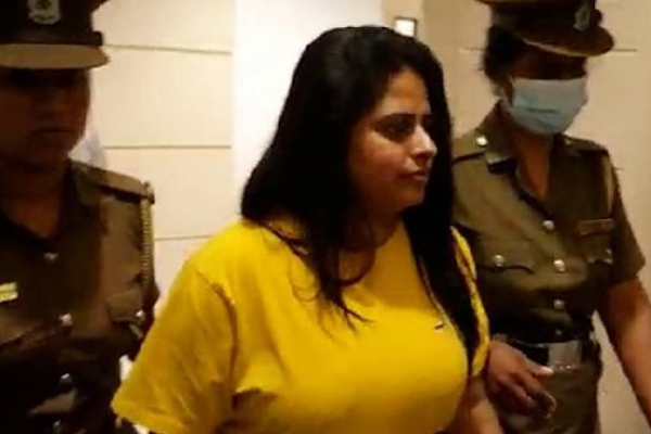 சிறைக்குள் திலினி பிரயமாலியிடம் கடுமையாக நடந்துக்கொண்ட அதிகாரிகள்! | Thilini Priyamali Officials Were Harsh Prison Jail