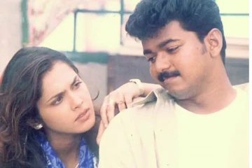 நடிகருக்காக படுக்கைக்கு அழைத்த பிரபல தயாரிப்பாளர் : விஜய் பட நடிகை பரபரப்பு புகார்