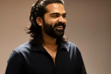 சம்பளத்தை உயர்த்திய சிம்பு.. இத்தனை கோடி கேட்கிறாரா?