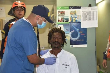 வெறும் தக்காளி கெட்ச்அப் தான் உணவு: பல வாரங்கள் நடுக்கடலில் தத்தளித்த நபர்