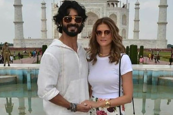 துப்பாக்கி பட வில்லன் வித்யூத் ஜம்வாலுக்கு விரைவில் திருமணம்.. நடந்து முடிந்த நிச்சயதார்த்தம் | Vidyut Jamwal Engaged To Be Married