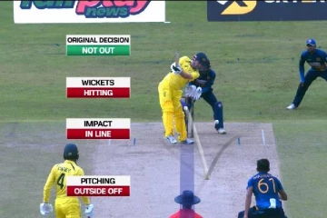 ரிவ்யூ கேட்காத இலங்கை வீரர்கள்.. தப்பித்த தலை!