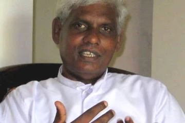 தமிழர்களின் உயிரோடு கலந்த மாவீரர் வாரத்தில் கைவைத்து விட்டனரோ? அருட்தந்தை சத்திவேல் கேள்வி