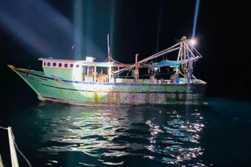 தென் கடற் பரப்பில் கடற்படையினர் முற்றுகை- வெளியான தகவல்