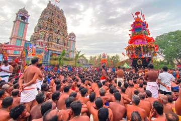 பல்லாயிரம் மக்கள் மத்தியில் கொக்கட்டிச்சோலை தான்தோறீச்சரர் தேரோட்டத்தில் நடந்த அதிசயம் (Video)