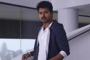 நடிகர் விஜய்க்கு ரூபாய் 1 லட்சம் அபராதம் ! சினிமா ஹீரோக்கள் நிஜ வாழ்வில் "ரீல்" ஹீரோக்களாக இருக்க கூடாது - நீதிபதி