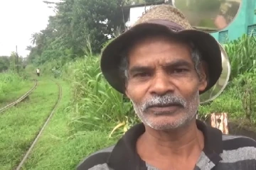 ரயில்வே ஊழியரால் தெய்வாதீனமாக தவிர்க்கப்பட்ட பெரும் விபத்து!