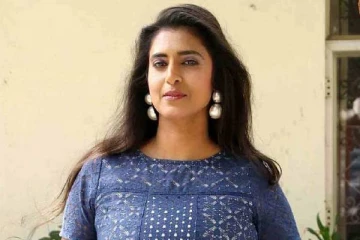 ரூ.10 லட்சம் சம்பாதிக்க மொடா குடிகாரனா இருந்தா போதும்.., தமிழக அரசை விமர்சித்த நடிகை கஸ்தூரி