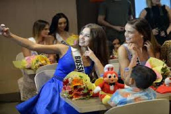 மானால் பறிபோன ரஷ்ய அழகியின் உயிர் | Former Miss Universe Russia Dies