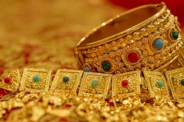 நகைக்கடன் கட்டுப்பாடுகளை தளர்த்த ரிசர்வ் வங்கிக்கு இந்திய நிதி அமைச்சகம் அறிவுறுத்தல்