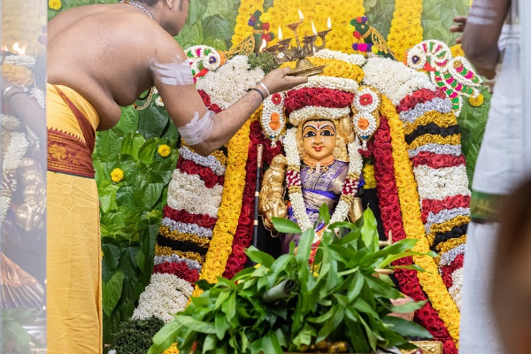 கணவன், மனைவி ஒற்றுமை நிலைக்க வெள்ளிக்கிழமை விரதம் இருங்கள்! | Husband And Wife Fast On Friday