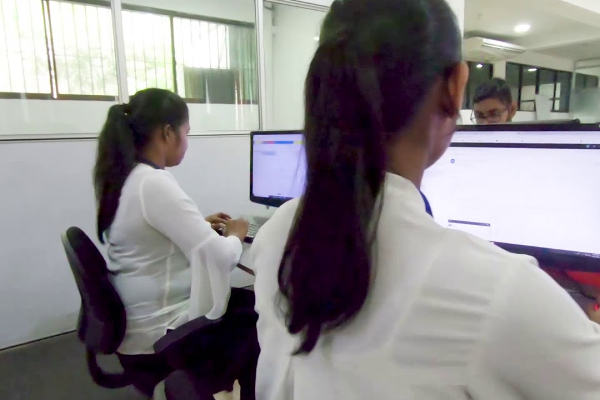 இளைஞர், யுவதிகளை ஏமாற்றி நூதனமுறையில் மோசடி! | Fraud By Cheating Young Men And Women