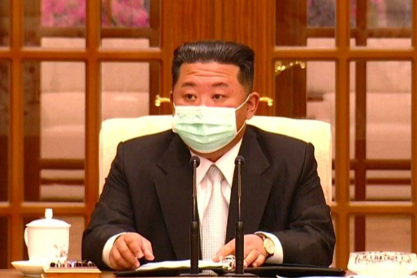 வடகொரியாவில் புதிய அச்சம்!! வைரலாகும் காட்சிகள் | North Korea First Death From Covid 19