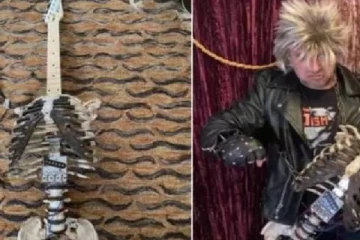 எலும்பு கூட்டால் ஆன கிட்டார்: இசைக்கலைஞரின் நெகிழவைத்த செயல்