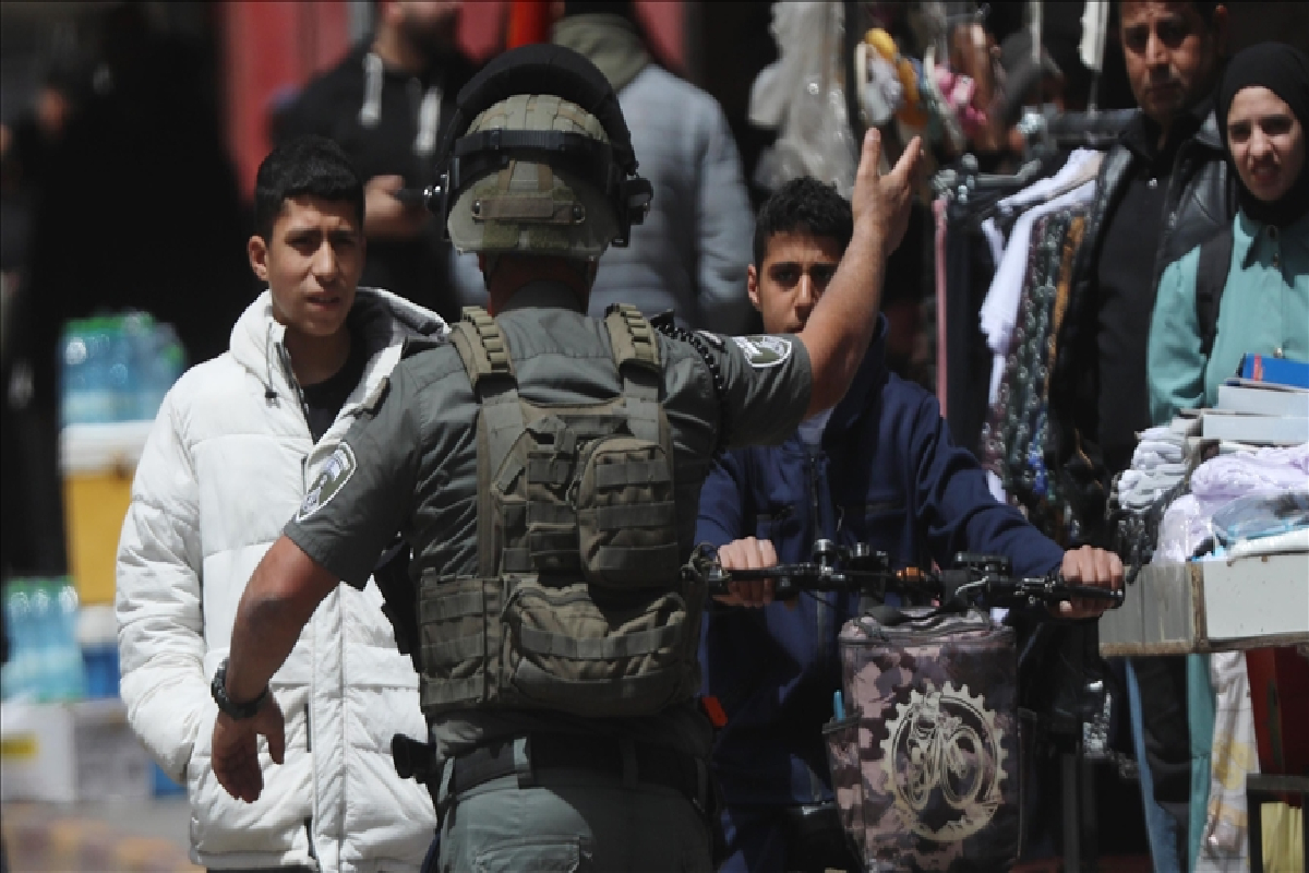 ஆக்கிரமிக்கப்பட்ட மேற்குகரையில் காலவரையற்ற ஊரடங்கை அறிவித்தது இஸ்ரேல் இராணுவம் | Israeli Army Imposes Curfew In West Banks