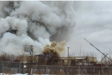 கனேடிய நகரம் ஒன்றில் பயங்கர தீவிபத்து: மூவர் மருத்துவமனையில், இருவர் கவலைக்கிடம்