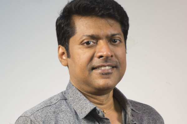 அஜித்தின் விடாமுயற்சி படத்திற்காக மகிழ் திருமேனிக்கு பேசப்பட்டுள்ள சம்பளம் இவ்வளவா? இதோ முழு விவரம் | Magizh Thirumeni Salary Details