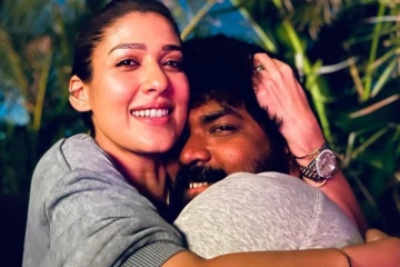 மேடையில் நயன்தாராவிற்கு முத்தம் கொடுத்த விக்னேஷ் சிவன்.. கண்கலங்கிய நயன்..