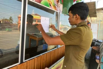தமிழர் பகுதியில் சுகாதார விதிமுறை மீறிய 2 உணவகங்களுக்கு சீல்